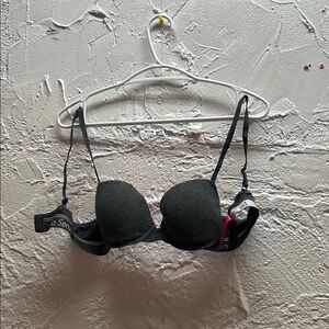 La SENZA Black Underwire Bra with Molded Cups and Adjustable Straps